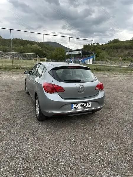 Second-hand Opel Astra 115 CP (84 kW) 2014 Hatchback