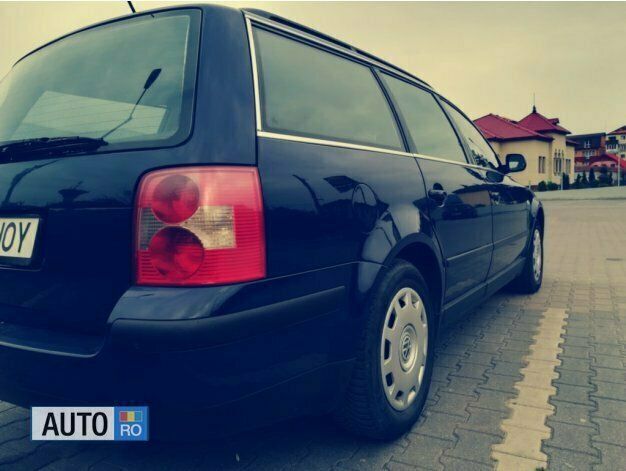 Albastru Utilizat 2004 VW Passat Break | 2.800 EUR (Puțin scump) - Imagine 1/4