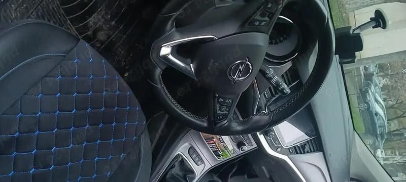 Second-hand Opel Astra 150 CP (110 kW) 2017 Albastru Break