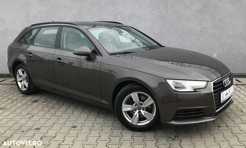Second-hand Audi A4 Attraction 150 CP (110 kW) 2017 Culoaremaro Break