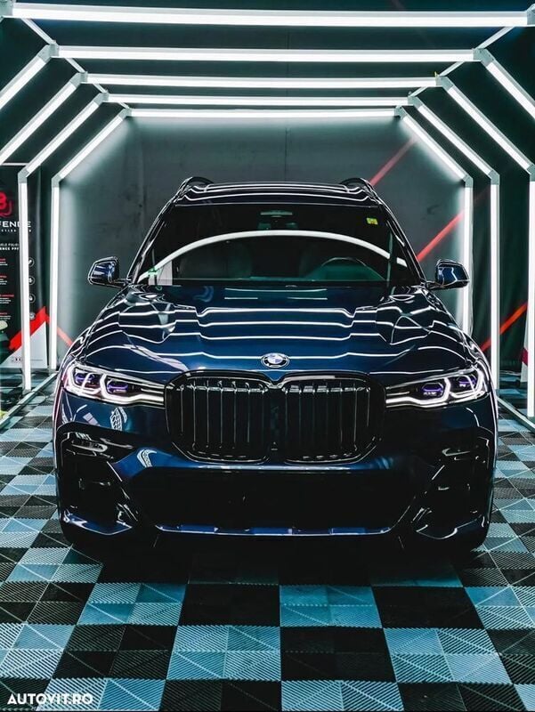 Gri Utilizat 2021 BMW X7 SUV | 77.500 EUR - Imagine 1/4