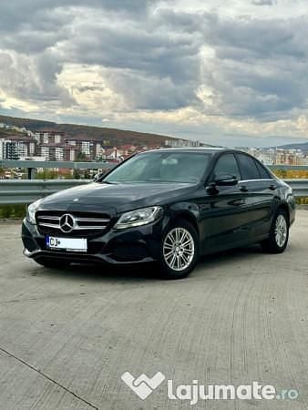 Utilizat 2015 Mercedes C200 Berlinǎ | 13.000 EUR (Preț bun) - Imagine 1/4