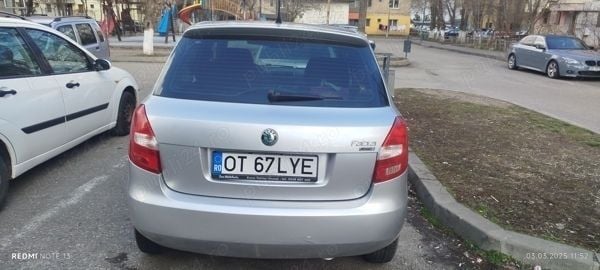 Gri Utilizat 2008 Skoda Fabia Hatchback | 2.000 EUR - Imagine 1/4