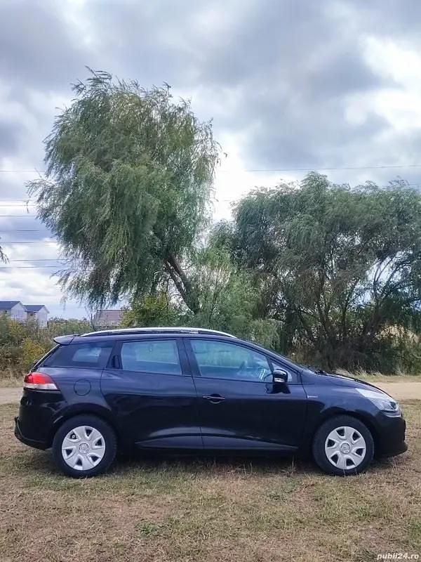 Negru Utilizat 2014 Renault Clio GrandTour Break | 5.850 EUR (Preț OK) - Imagine 1/4