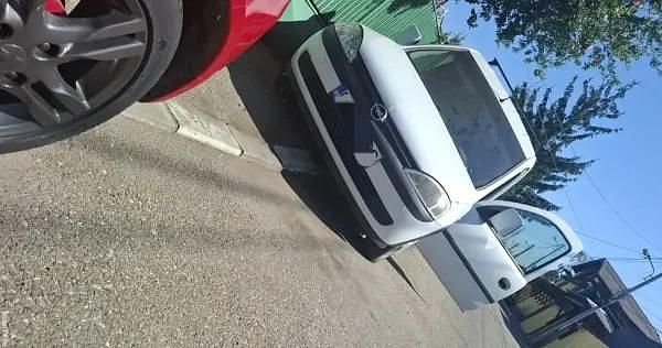 Utilizat 2005 Opel Combo Monovolum | 1.300 EUR - Imagine 1/4
