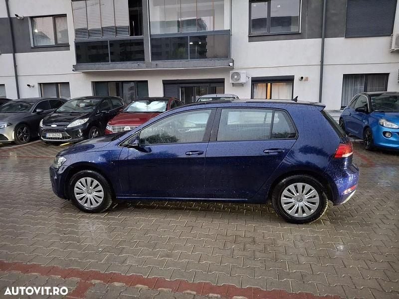 Second-hand VW Golf VII Trendline 116 CP (85 kW) 2019 Culoarealbastru Hatchback