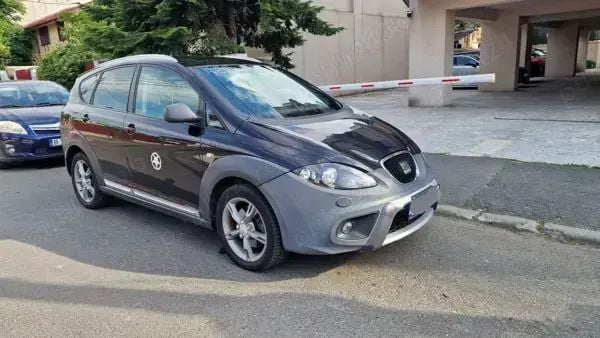 Utilizat 2009 Seat Altea XL Monovolum | 3.600 EUR (Preț bun) - Imagine 1/4