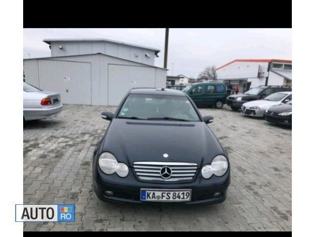 Negru Utilizat 2002 Mercedes C220 Coupe | 2.300 EUR - Imagine 1/4