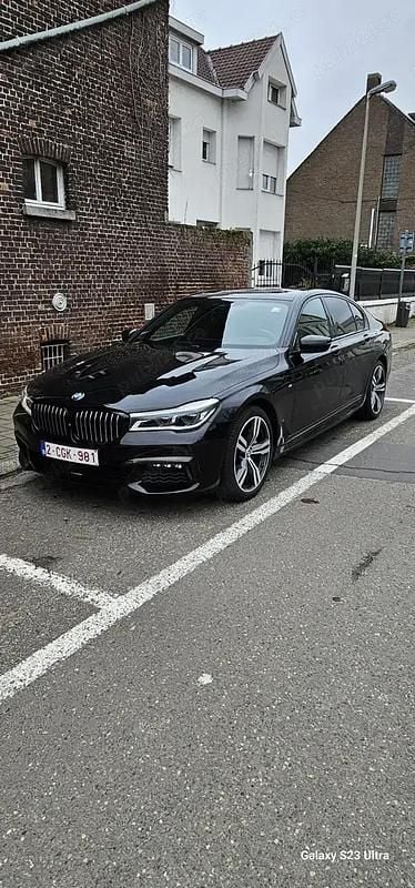 Negru Utilizat 2019 BMW 730 Berlinǎ | 39.000 EUR (Preț OK) - Imagine 1/4