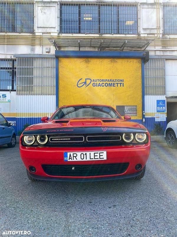 Culoarerosu Utilizat 2017 Dodge Challenger Coupe | 24.000 EUR - Imagine 1/4