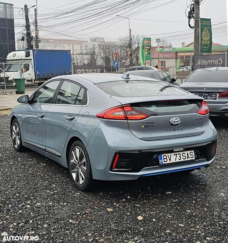 Second-hand Hyundai Ioniq 105 CP (77 kW) 2017 Culoaregri Hatchback