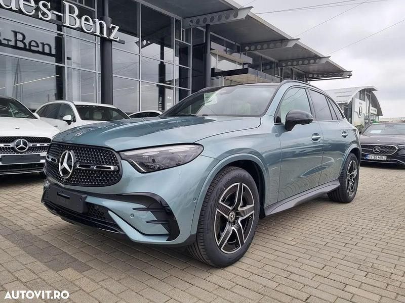 Culoareverde Nouă 2025 Mercedes GLC200 SUV | 73.000 EUR (Puțin scump) - Imagine 1/4