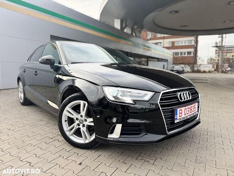 Second-hand Audi A3 S-Line 150 CP (110 kW) 2018 Culoarenegru Berlinǎ