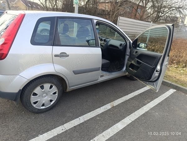 Utilizat 2008 Ford Fiesta Hatchback | 1.700 EUR (Preț OK) - Imagine 1/4