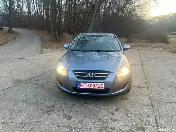 Utilizat 2008 Kia Ceed Hatchback | 2.599 EUR - Imagine 1/4