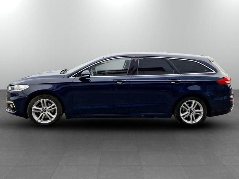 Second-hand Ford Mondeo Titanium 190 CP (139 kW) 2019 Albastru mediu  metalic Break