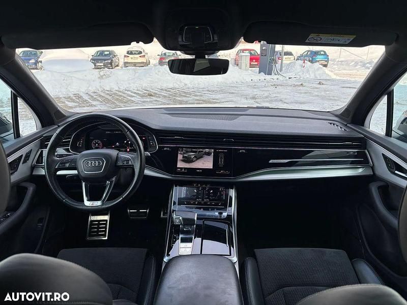 Second-hand Audi Q7 S-Line 286 CP (210 kW) 2020 Culoarenegru SUV
