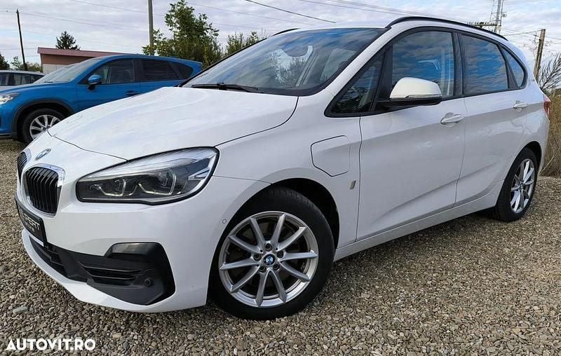 Culoarealb Utilizat 2018 BMW 225 Active Tourer Advantage Monovolum | 11.900 EUR - Imagine 1/4