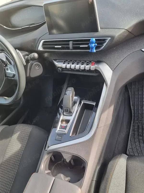 Second-hand Peugeot 3008 Active 130 CP (95 kW) 2019 Negru SUV