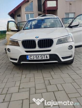 Alb Utilizat 2012 BMW X3 SUV | 12.000 EUR (Preț OK) - Imagine 1/4