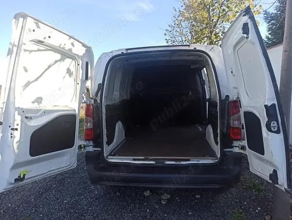 Second-hand Opel Combo 75 CP (55 kW) 2020