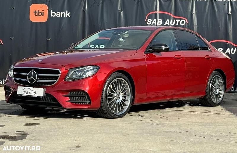 Culoarerosu Utilizat 2016 Mercedes E220 AMG line Berlinǎ | 19.999 EUR (Preț bun) - Imagine 1/4