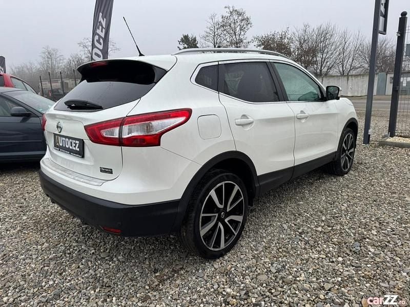Second-hand Nissan Qashqai 130 CP (95 kW) 2016 Alb SUV