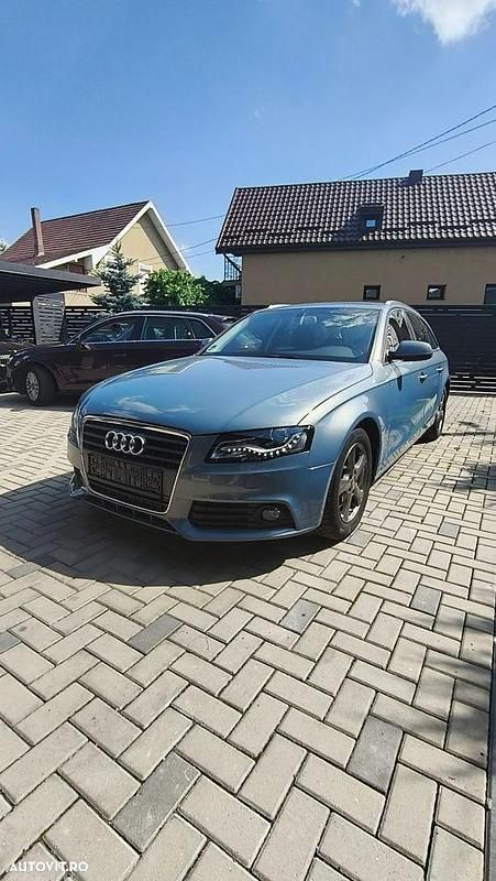Albastru Utilizat 2010 Audi A4 Break | 6.100 EUR (Preț OK) - Imagine 1/4
