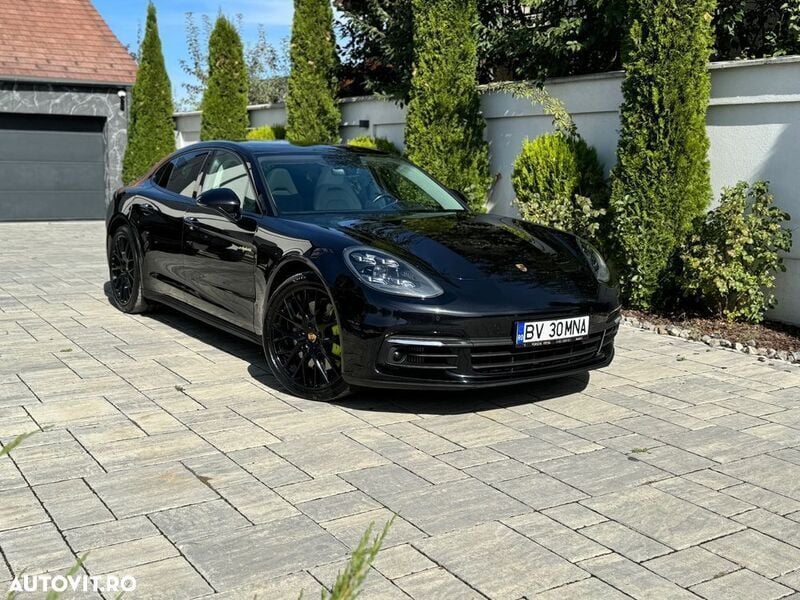 Negru Utilizat 2019 Porsche Panamera 4 Berlinǎ | 62.999 EUR - Imagine 1/4