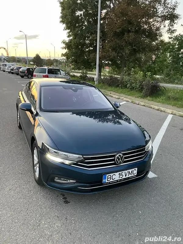 Albastru Utilizat 2020 VW Passat Comfortline Berlinǎ | 20.490 EUR (Preț OK) - Imagine 1/4