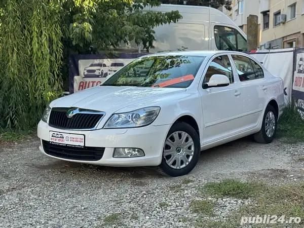 Alb Utilizat 2012 Skoda Octavia Berlinǎ | 5.500 EUR (Preț OK) - Imagine 1/4