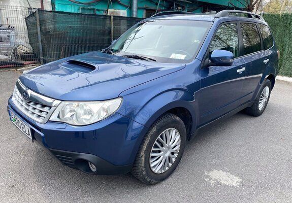 Albastru Utilizat 2011 Subaru Forester SUV | 5.000 EUR (Super Preț) - Imagine 1/4