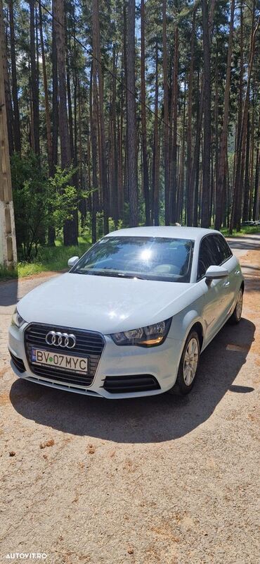 Albastru Utilizat 2012 Audi A1 Sportback Attraction Hatchback | 8.990 EUR - Imagine 1/4