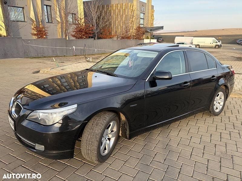 Culoarenegru Utilizat 2009 BMW 520 Sport Line Berlinǎ | 6.950 EUR (Preț OK) - Imagine 1/4