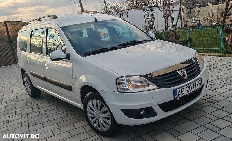 Culoarealb Utilizat 2012 Dacia Logan Lauréate Break | 3.499 EUR (Puțin scump) - Imagine 1/4