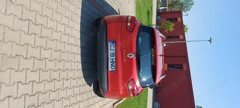Second-hand Renault Clio GrandTour Life 75 CP (55 kW) 2015 Culoarerosu Break