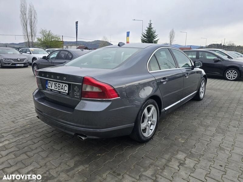 Second-hand Volvo S80 Executive 205 CP (150 kW) 2011 Gri Berlinǎ