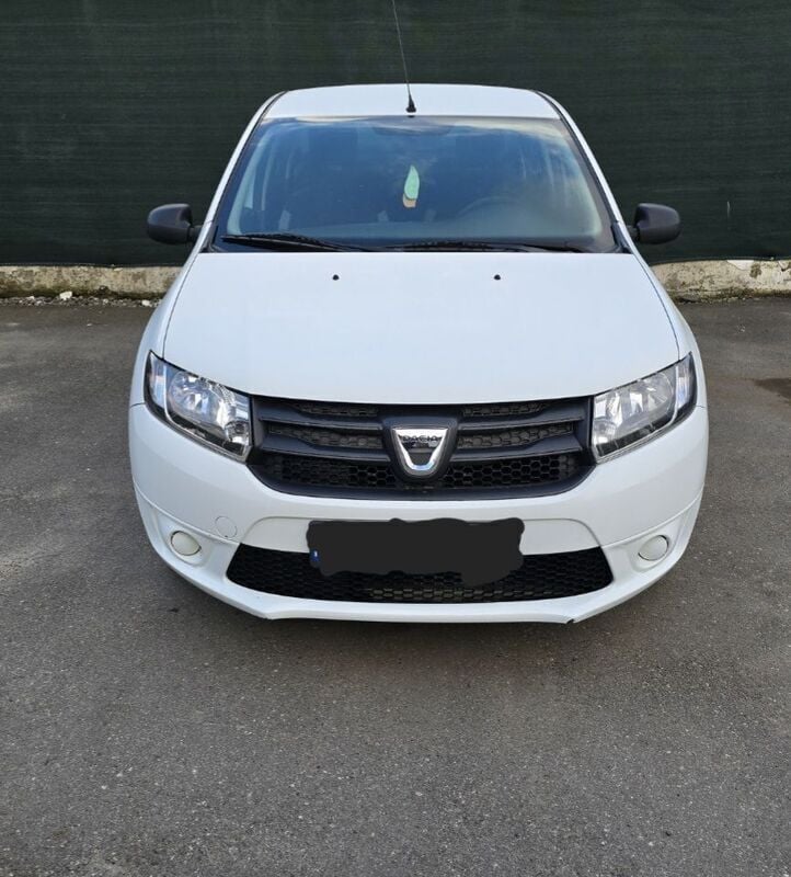 Alb Utilizat 2013 Dacia Logan Berlinǎ | 3.200 EUR (Preț bun) - Imagine 1/4