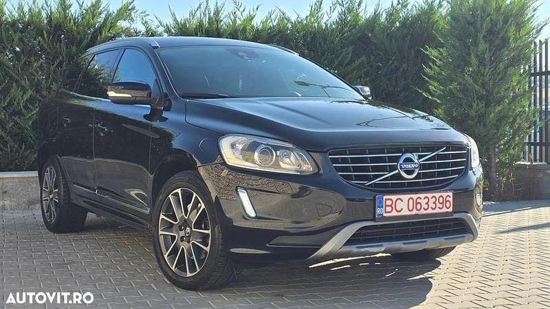 Culoarenegru Utilizat 2014 Volvo XC60 Summum SUV | 12.490 EUR (Preț bun) - Imagine 1/4