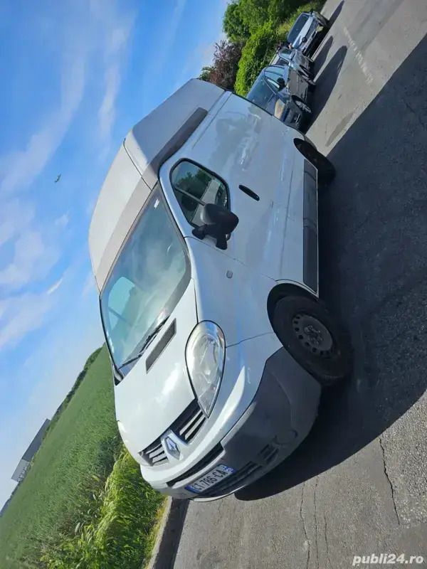 Utilizat 2013 Renault Trafic Van | 6.500 EUR (Super Preț) - Imagine 1/4
