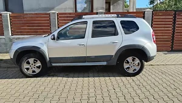 Utilizat 2015 Dacia Duster SUV | 9.000 EUR (Puțin scump) - Imagine 1/4