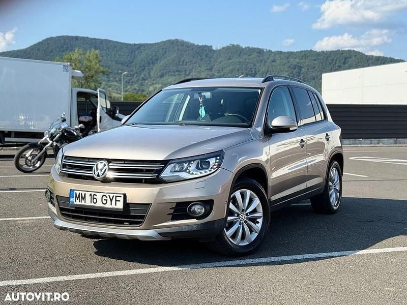 Galbeuriu Utilizat 2013 VW Tiguan Sportline SUV | 10.650 EUR (Preț OK) - Imagine 1/4