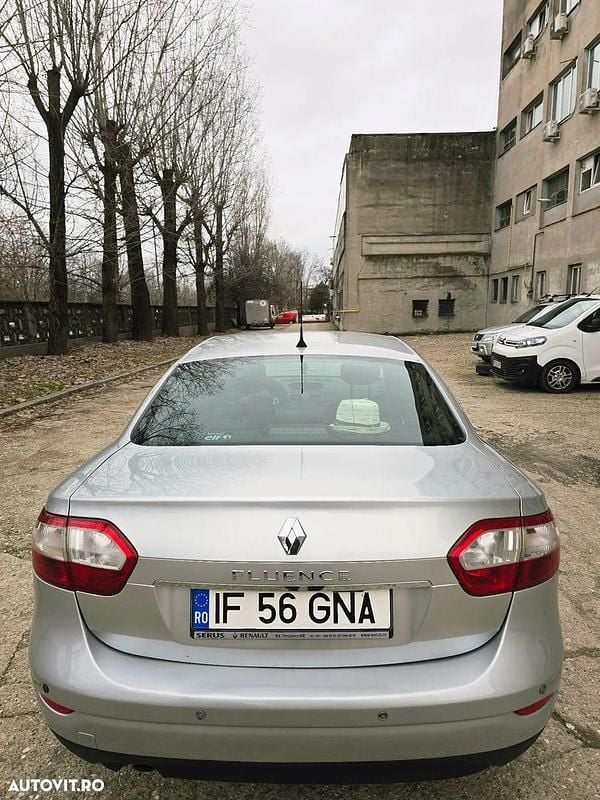 Second-hand Renault Fluence Dynamique 110 CP (80 kW) 2012 Culoaregri Berlinǎ