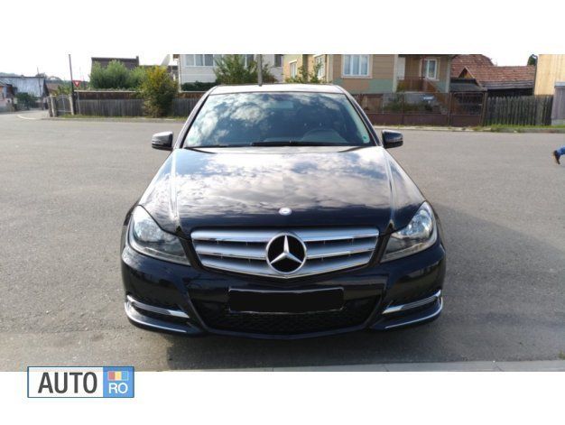 Negru Utilizat 2014 Mercedes C220 Berlinǎ | 17.000 EUR (Preț OK) - Imagine 1/4
