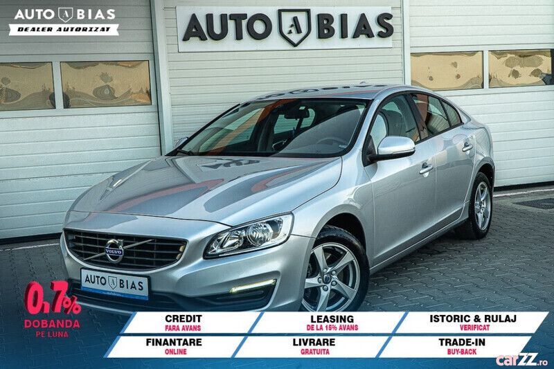 Gri Utilizat 2016 Volvo S60 Momentum Berlinǎ | 13.489 EUR - Imagine 1/4