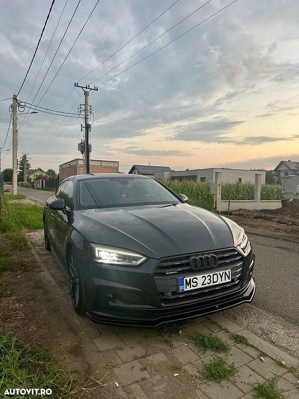 Culoarenegru Utilizat 2019 Audi A5 Comfort Coupe | 18.990 EUR (Super Preț) - Imagine 1/4