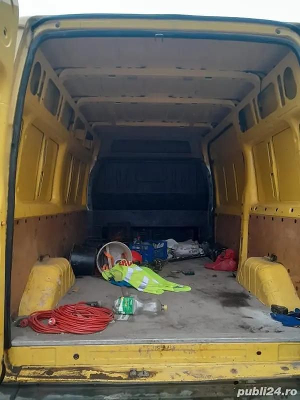 Second-hand Ford Transit 114 CP (83 kW) 2012 Galben Van