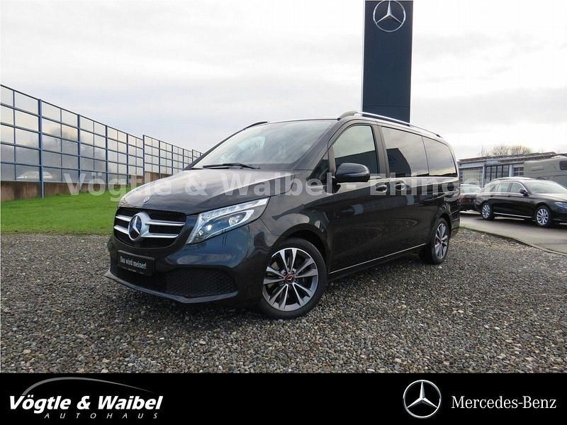 Utilizat 2019 Mercedes V300 Monovolum | 51.270 EUR (Scump) - Imagine 1/1