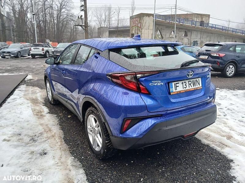 Second-hand Toyota C-HR 122 CP (89 kW) 2021 Culoarealbastru SUV