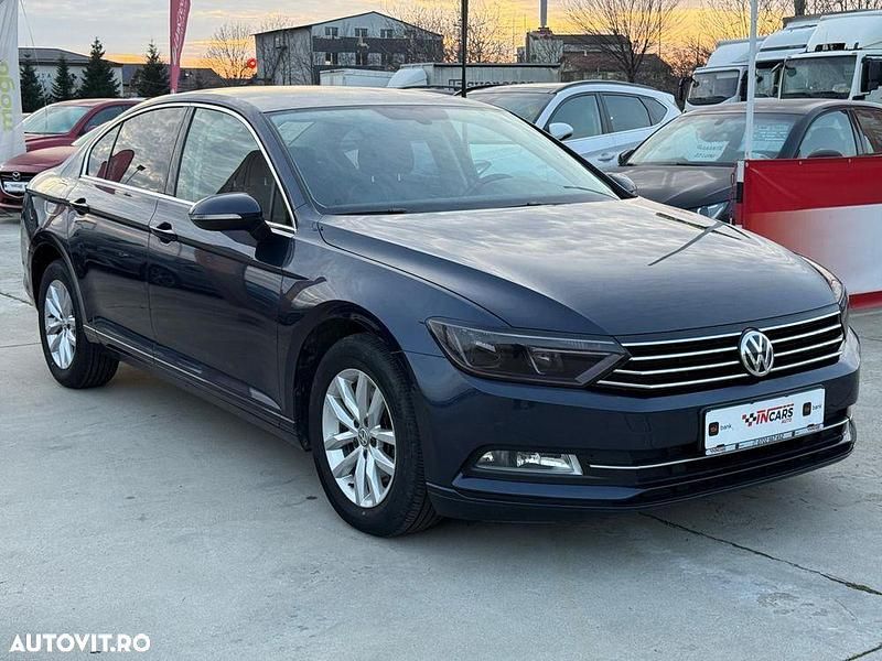 Second-hand VW Passat Comfortline 120 CP (88 kW) 2017 Culoarealbastru Berlinǎ